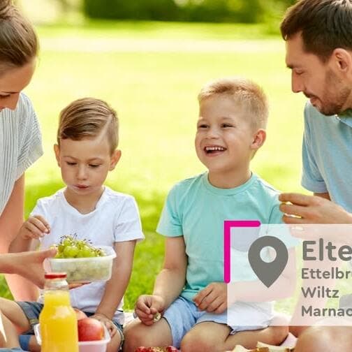 Rencontre parents-enfants sur l'aire de jeux