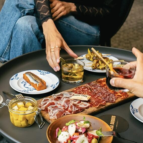 Casa Duques, un bar à vermouth incontournable à Luxembourg